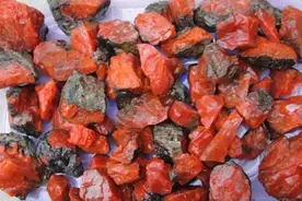 为啥保山南红玛瑙都有裂，裂从何来？图片