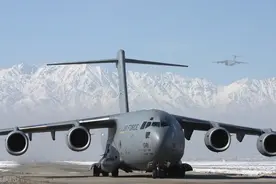 知己知彼，百战不殆——美国C17“环球霸王III”运输机图片