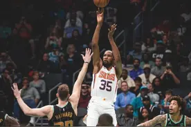 杜兰特首秀轻松砍23分，布克37分太阳击败黄蜂图片