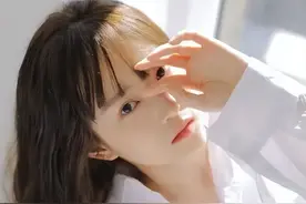 女人胸部长毛毛，有没有问题？正确看待这件事！图片