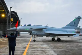 巴基斯坦阅兵在即，中国造预警机、战斗机连续登场图片