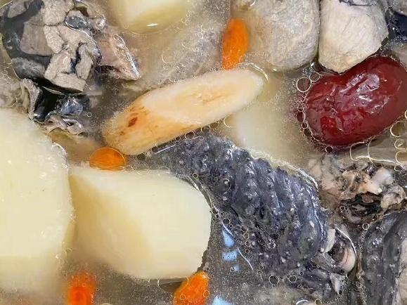 来大姨妈可以喝花胶墨鱼汤吗 2026年大姨妈期间可以喝花胶汤吗