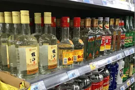 这几种包装朴素的白酒价格不高，却是实打实的好货，老酒友经常买图片