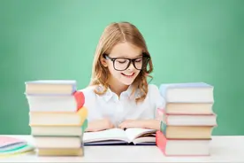 “行万里路，读万卷书”是谁的名言？古今释义不同图片