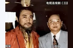 曹操“横槊赋诗”，为何鲍国安演得气度非凡，陈建斌成了背课文？图片