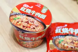 同样是方便面，“桶装”和“袋装”区别挺大，弄懂后再买心里有底图片