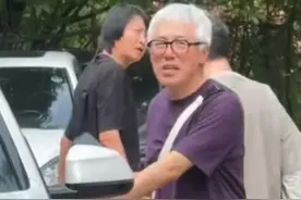58岁歌手张宇现状：生病四个月，满头白发人消瘦，妻子已交代后事图片