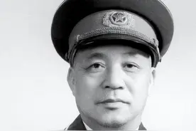 干部家属享特权吃小灶，开国上将王建安怒道：都给我滚出去！图片