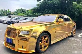 “黄金战神”劳斯莱斯出售，送200万车牌没人要，这是为何？图片