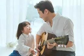 女儿爱黏着爸爸，并非“前世情人”那么简单，有些原因妈妈要警惕图片