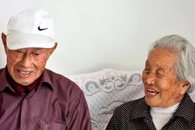 厨房中常见的3种调味料，建议中老年人尽量少吃图片