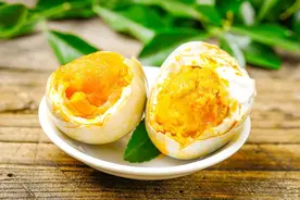 端午“加餐”了！ 赣南咸鸭蛋首次出口香港图片