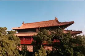 30秒，带你在孔庙里御剑飞行，跟随穿越机来一场时空穿梭吧图片