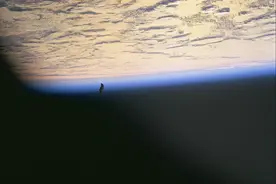 黑骑士卫星4年前已被击落？绕地球13000年的卫星，究竟来自哪里？图片