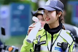 兔子警官李语蔚升职，爆火后没有辞职当网红，如今快要转正了！图片