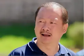 谢广坤自曝遭赵本山打压，被当众要求退出《乡村爱情》图片