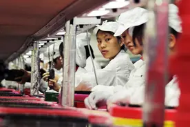 她的工厂不造梦：女大学生富士康流水线打工史图片