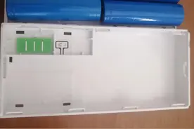 充电宝内面藏着你不知道的秘密，亲自动手拆充电宝让你大开眼界图片