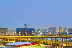 2021年新疆秋季气候影响评价发布 今秋“前暖后冷”转折明显图片