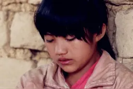 变形记苦命女孩李勒优：被城市妈妈当亲儿女，被哥哥宠成小公主图片