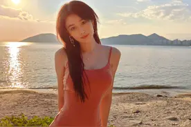 春天来了，女星的性感，终于不藏了！图片