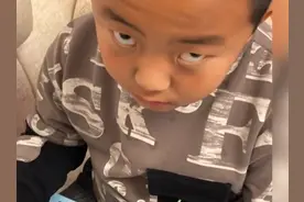 河北孩子偷偷把炮仗放进爸爸烟里，幸亏发现及时，真是好大儿图片