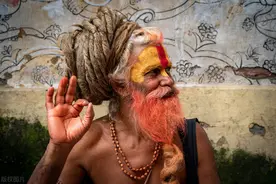 印度苦行僧78年不吃不喝？众人质疑后军方介入，在房间里装上监控图片