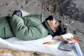 星光大道10位冠军生存状况：多数风光不再，有人落魄到睡桥洞图片