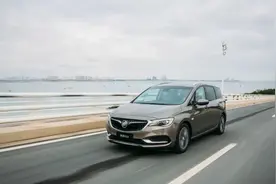 别克GL6：降三万多没人买就降四万，反正就是不换四缸？图片