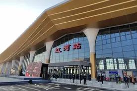 弥蒙高铁全线正式通车运营图片