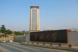 刘鑫和江歌既是闺蜜又是老乡，老乡坑老乡两眼泪汪汪图片