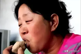 河北农妇拿土当零食54年吃掉5吨，时不时回娘家收土，现在如何图片