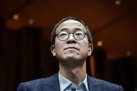 新东方遭遇破产，俞敏洪：时代抛弃你的时候，悄无声息图片