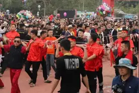 闹军坡图片