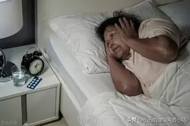 保健品褪黑素可辅助改善睡眠，3类人群容易缺乏，补充注意4点图片