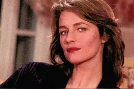 17岁艳绝英伦，20岁“一脱成名”横扫影界：被毁掉的她，更美图片