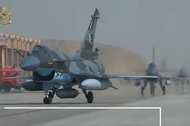 西北大漠深处，中巴两军预演联合打印，解放军的安排料敌从宽图片