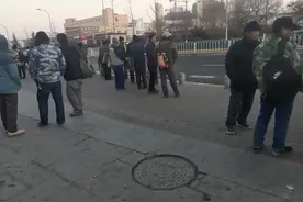 工价低到没法干的劳务市场图片