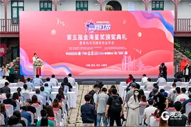 大V网红集体晒图，同城热搜第一，传播量超两千万！青岛网红节引全网围观图片