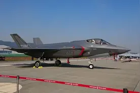 自家KF-21首飞在即，韩国却再次购买20架F-35，这背后是何原因？图片