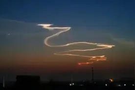 飞龙在天？北京上空出现“龙云”，难道龙王真的“显灵”？图片