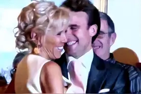 比继子小2岁的马克龙：娶54岁布丽吉特兴奋又紧张，许下深情诺言图片