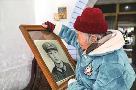 恋人牺牲，她带“婆婆”出嫁，41年后祭拜恋人：替你尽孝我做到了图片