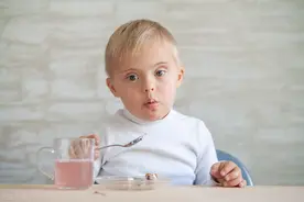 “天才指挥家”舟舟身患肺癌，一年后痊愈，现在怎么样了？图片