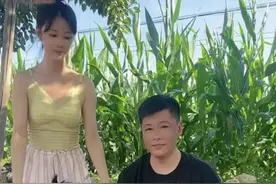 乡爱谢永强回农村生活，一边熬药一边带娃，妻子穿着清凉惹争议图片