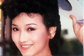 香港美女，“冻龄女神”赵雅芝图片