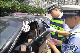 科四过了但还没拿到驾照，不能开车，交警：多做2步，可提前开车图片