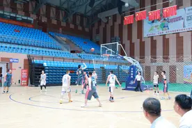 安徽郎溪农商银行、宁国农商银行举行篮球友谊赛图片