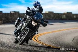 新车 | 售价4.75万元起，川崎Versys-X 300上市，搭296毫升双缸动力图片