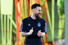 世界杯阿根廷VS荷兰：梅西PK范戴克 德容首发 迪马利亚替补图片